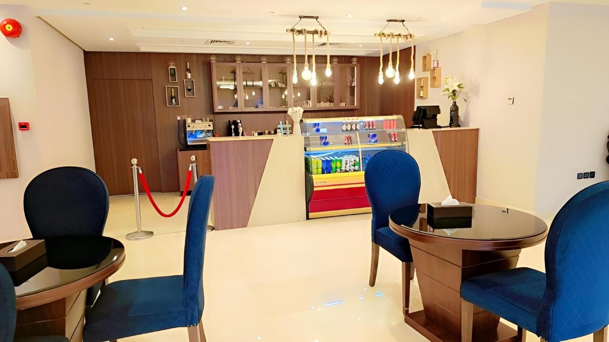 Hotel Continent Sumou 4*