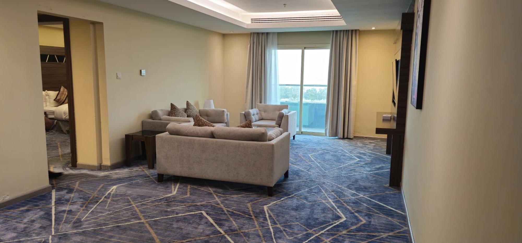 Continent Sumou Hotel