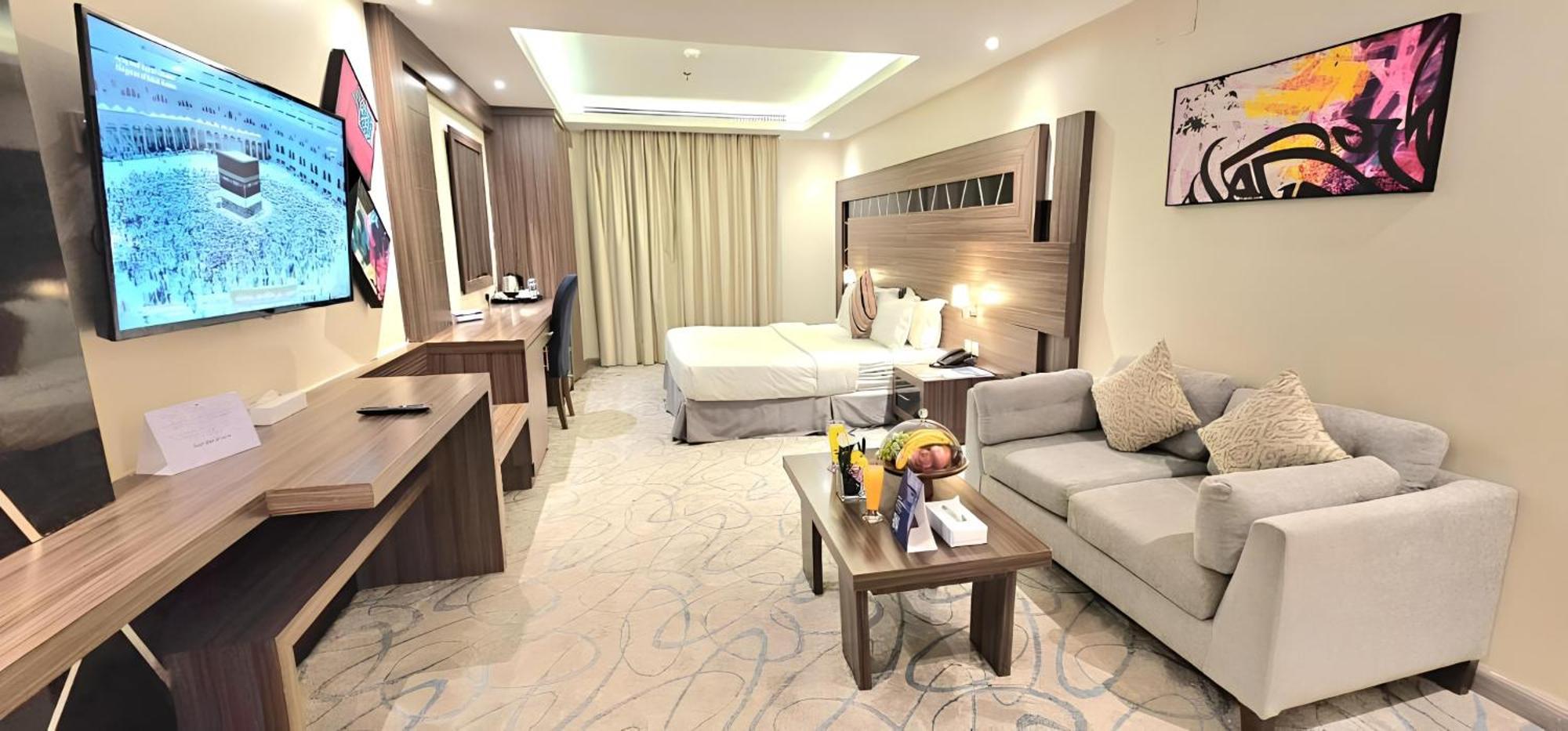 Hotel Continent Sumou 4*