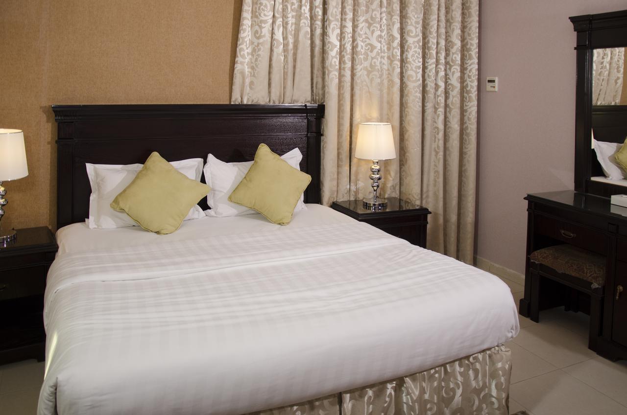 Hotel Continent Sumou 4*