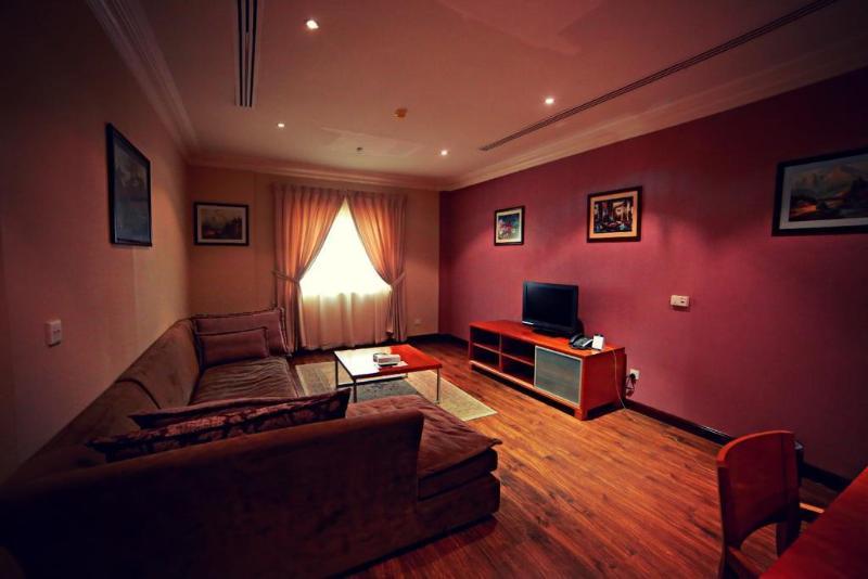 Continent Sumou Hotel 4*
